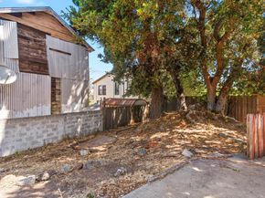 1015 82Nd Ave, Oakland CA 94621