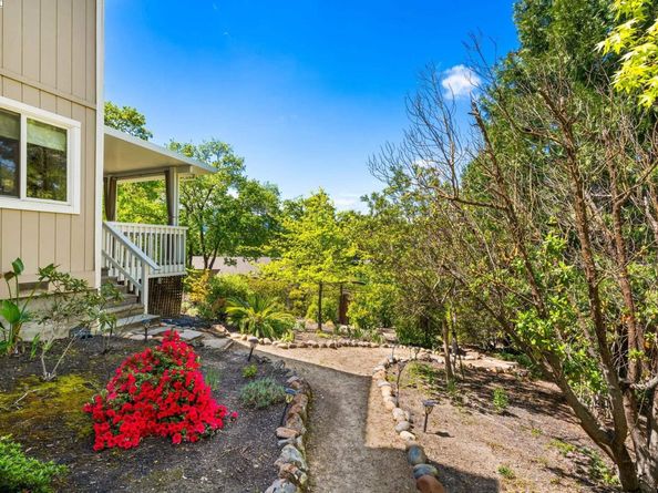 484 El Pintado Rd, Danville CA 94526