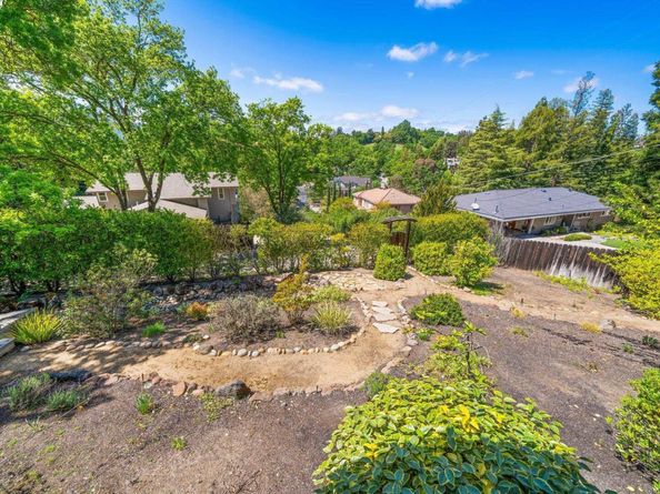 484 El Pintado Rd, Danville CA 94526