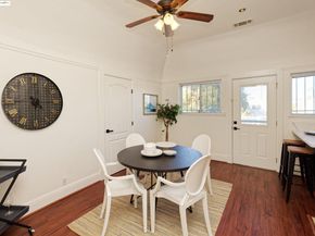 1033 Magnolia St, Oakland CA 94607