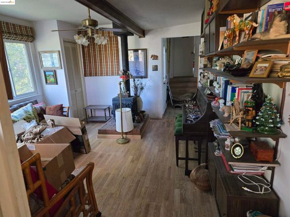 220 Canyon Dr, Portola Valley CA 94028