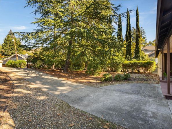 298 Valle Vista Dr, Danville CA 94526
