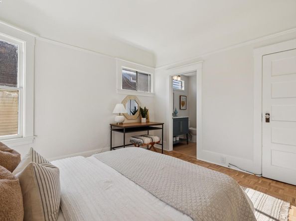 935 Park Street, Alameda CA 94501