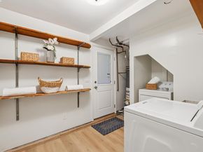 935 Park Street, Alameda CA 94501