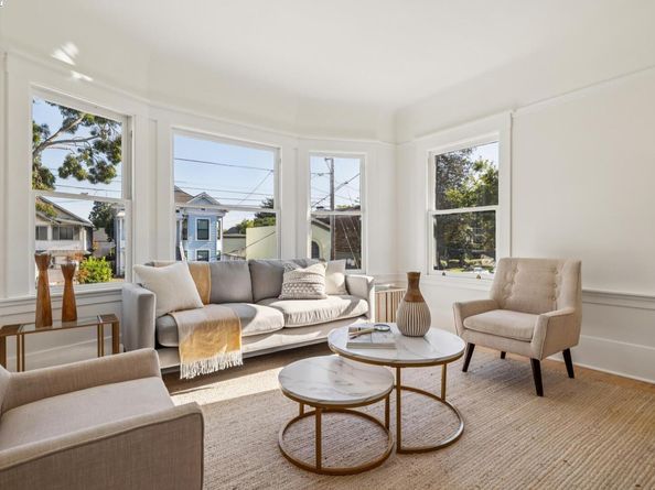 935 Park Street, Alameda CA 94501