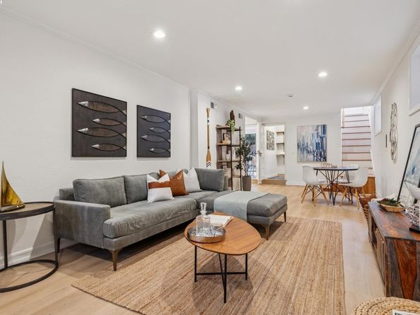 935 Park Street, Alameda CA 94501