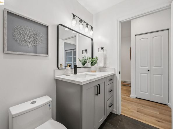 93 Bayside Ct, Richmond CA 94804