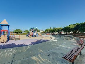 93 Bayside Ct, Richmond CA 94804