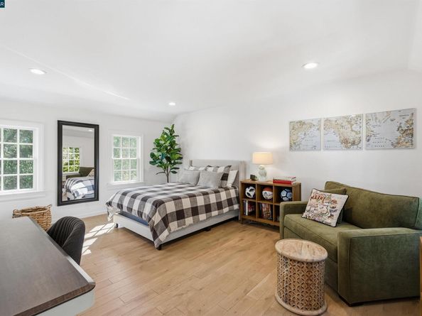 14 Vista Del Mar, Orinda CA 94563