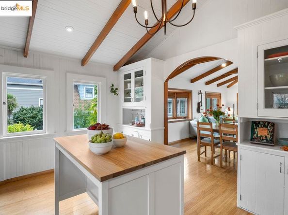2587 Piedmont Ave 3, Berkeley CA 94704