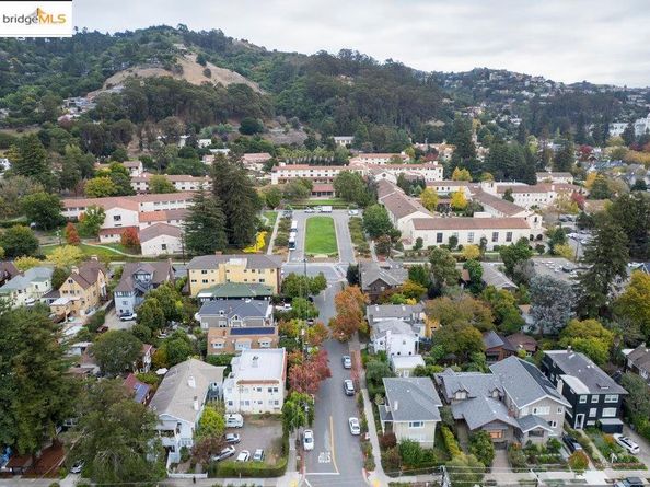 2587 Piedmont Ave 3, Berkeley CA 94704