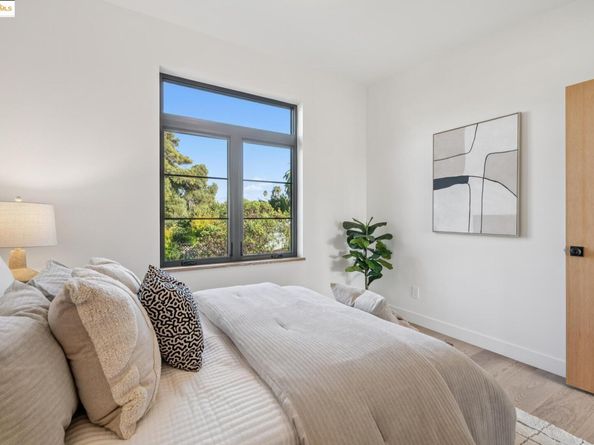 1516 Blake St A, Berkeley CA 94703