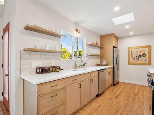 3018 Mabel St, Berkeley CA 94702