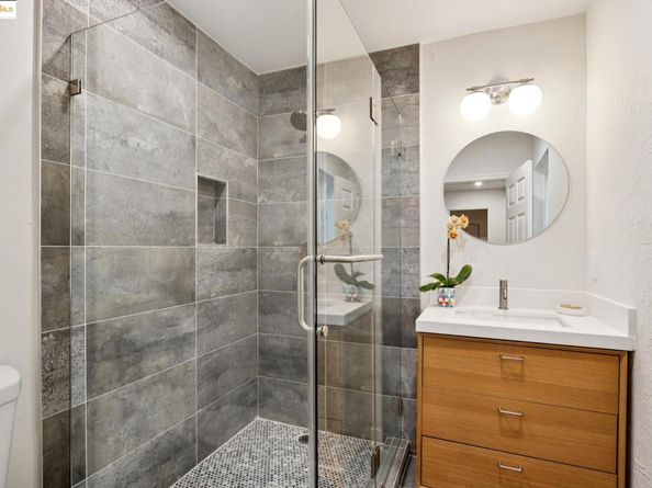 3018 Mabel St, Berkeley CA 94702