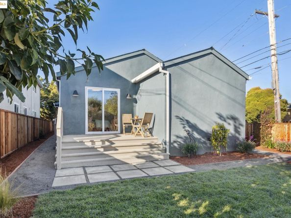 3018 Mabel St, Berkeley CA 94702