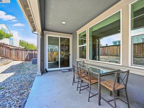 2100 Carbondale, Dublin CA 94568