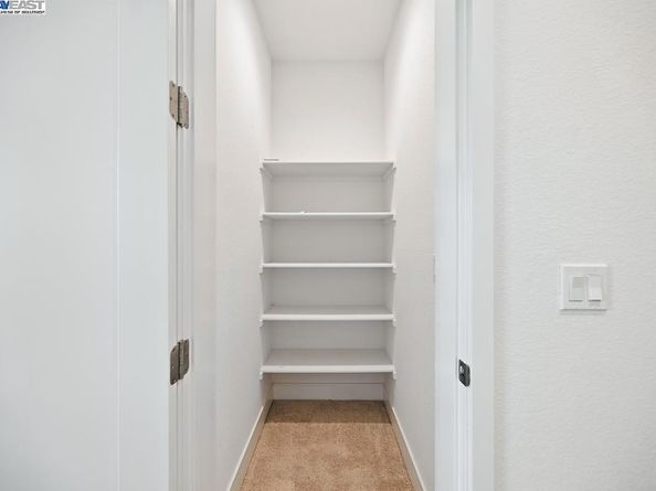2100 Carbondale, Dublin CA 94568
