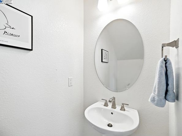 2100 Carbondale, Dublin CA 94568