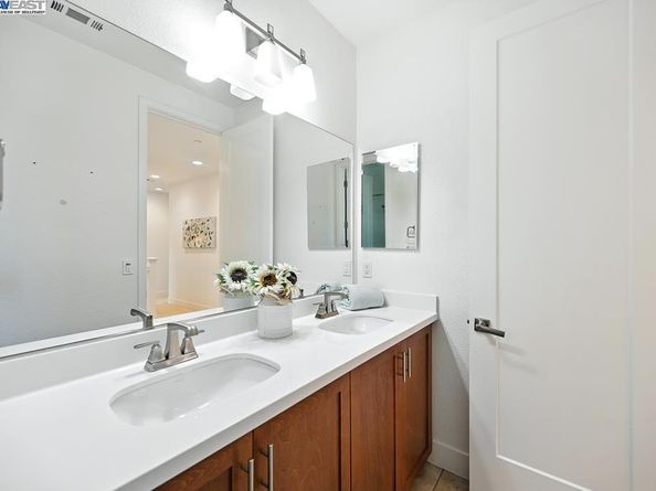 2100 Carbondale, Dublin CA 94568