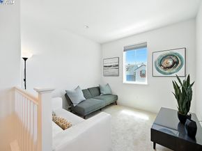 2100 Carbondale, Dublin CA 94568