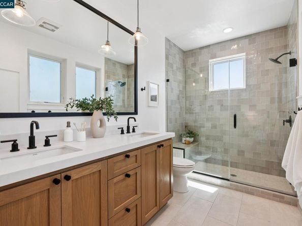 900 Brown Ave, Lafayette CA 94549