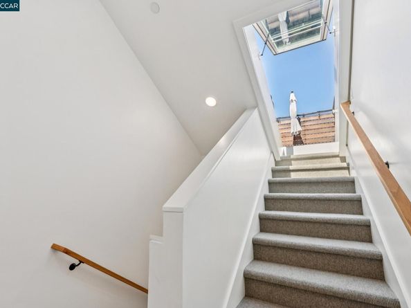 900 Brown Ave, Lafayette CA 94549