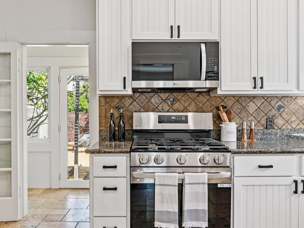 2839 Washington St, Alameda CA 94501