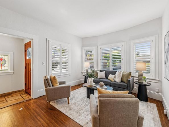 2839 Washington St, Alameda CA 94501