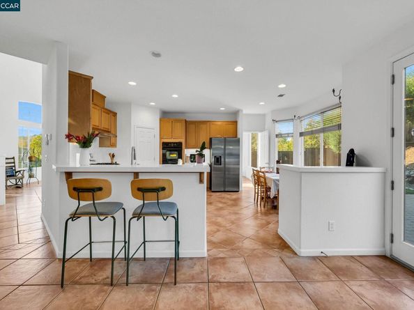 868 Deer Spring Cir, Concord CA 94521