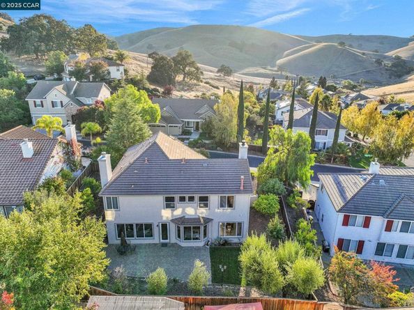 868 Deer Spring Cir, Concord CA 94521