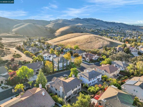 868 Deer Spring Cir, Concord CA 94521