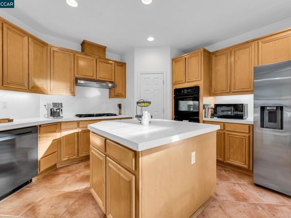 868 Deer Spring Cir, Concord CA 94521