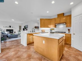 868 Deer Spring Cir, Concord CA 94521