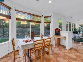 868 Deer Spring Cir, Concord CA 94521