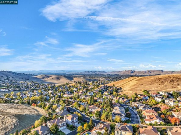 868 Deer Spring Cir, Concord CA 94521