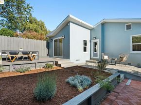 907 York St, Oakland CA 94610