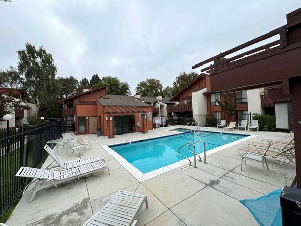 38611 Country Cmn, Fremont CA 94536