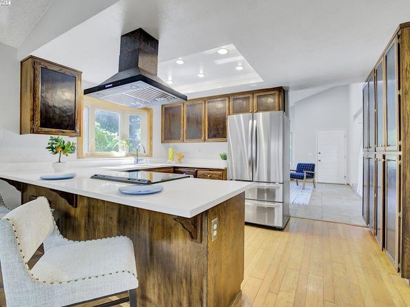 559 Bayview Park Dr, Milpitas CA 95035
