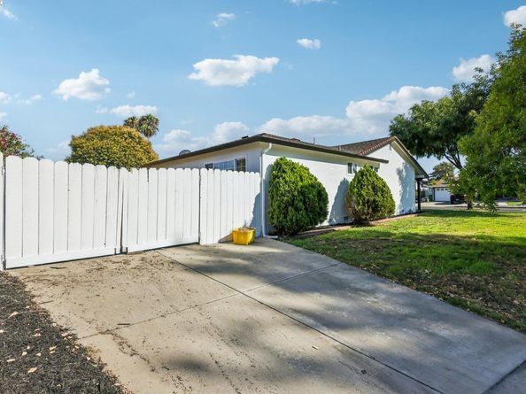 32226 Crest Ln, Union City CA 94587
