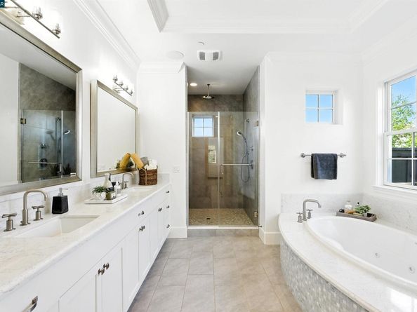 22 W Hill Way, Orinda CA 94563