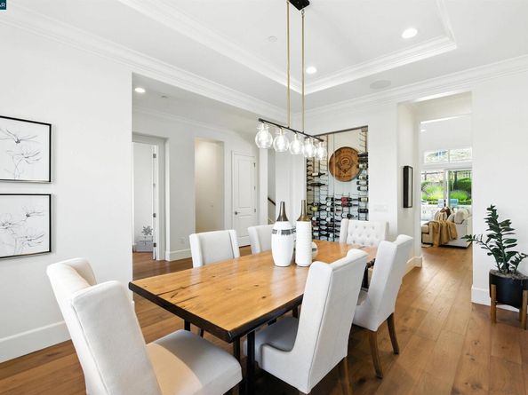 22 W Hill Way, Orinda CA 94563