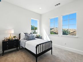 22 W Hill Way, Orinda CA 94563