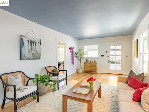 171 Glen Ave, Oakland CA 94611