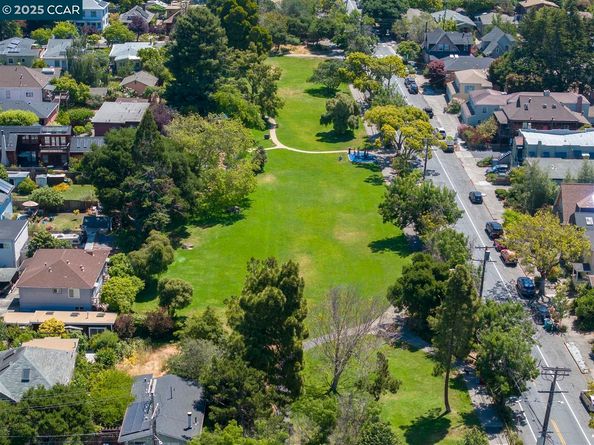 1436 Delaware St, Berkeley CA 94702