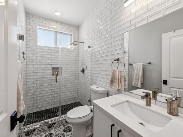 5169 Trask St, Oakland CA 94601