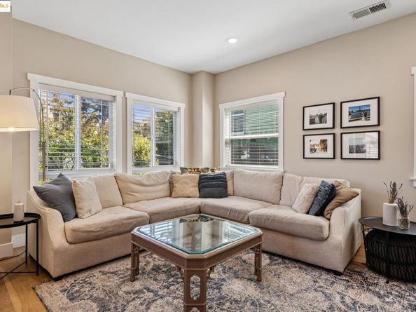 5169 Trask St, Oakland CA 94601