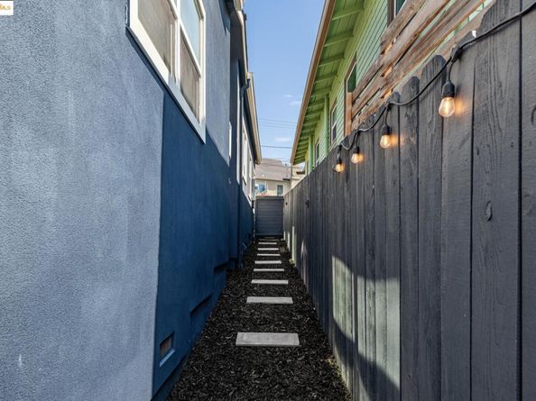 5169 Trask St, Oakland CA 94601