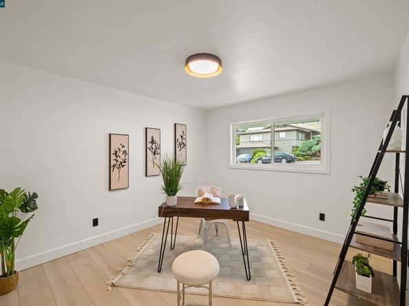 8497 Ney Ave, Oakland CA 94605
