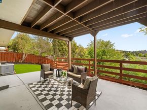 8497 Ney Ave, Oakland CA 94605