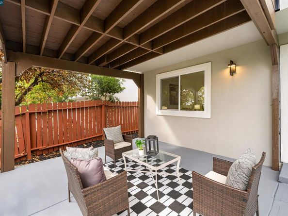 8497 Ney Ave, Oakland CA 94605